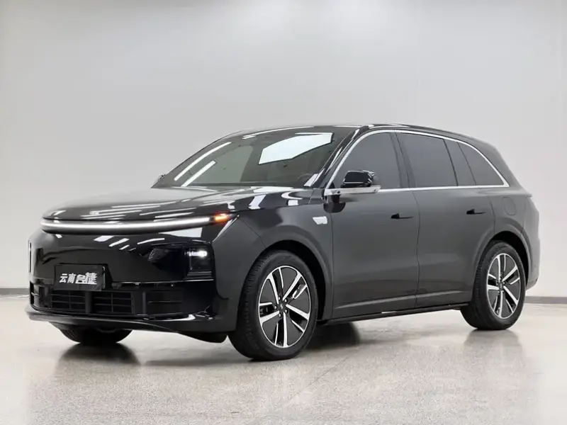 2024 Li Auto (Lixiang) L6 с пробегом 55 000 км