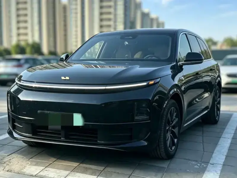 2024 Li Auto (Lixiang) L6 с пробегом 35 000 км