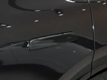 2024 Li Auto (Lixiang) L6 с пробегом 35 000 км