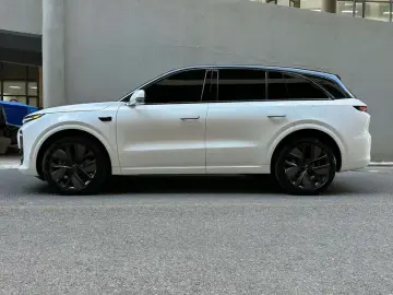 2024 Li Auto (Lixiang) L6 с пробегом 41 000 км