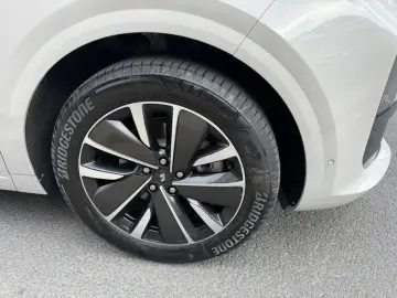 2025 Li Auto (Lixiang) L6 с пробегом 13 000 км
