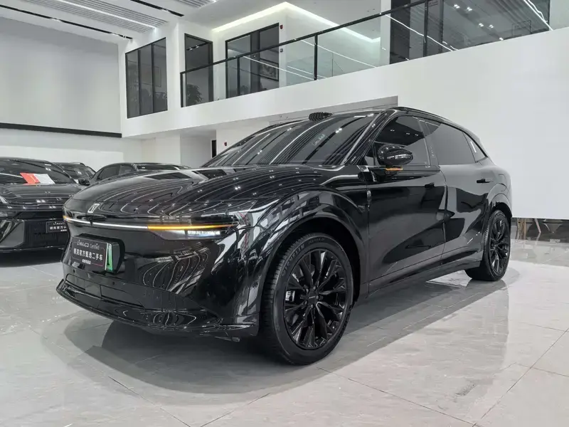 2025 Zeekr 7X с пробегом 45 000 км