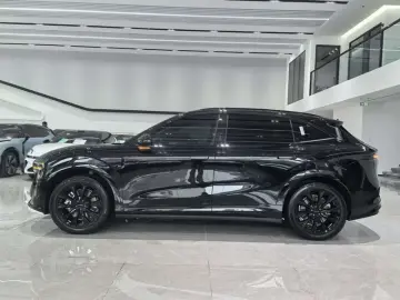 2025 Zeekr 7X с пробегом 45 000 км
