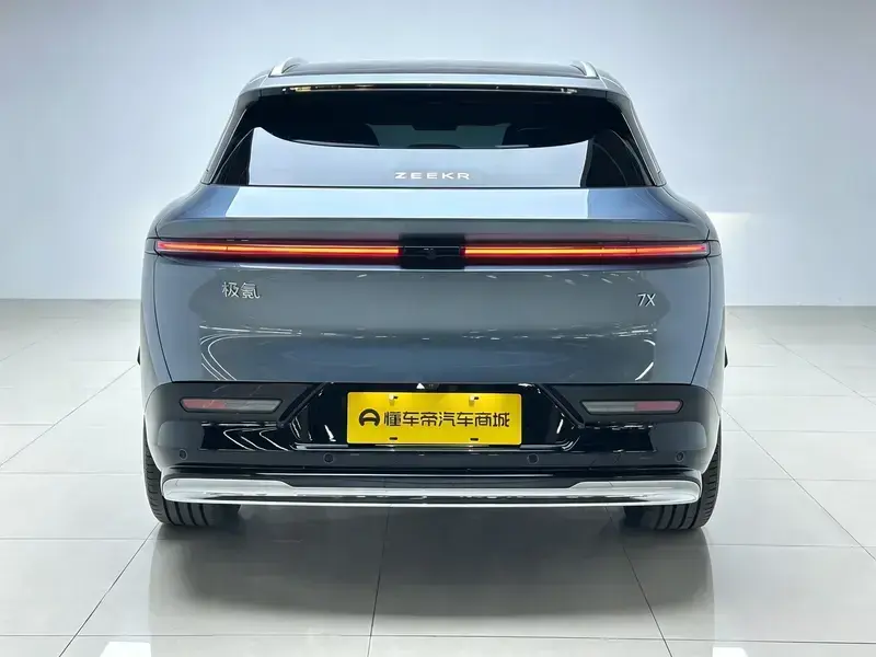 2025 Zeekr 7X с пробегом 25 400 км