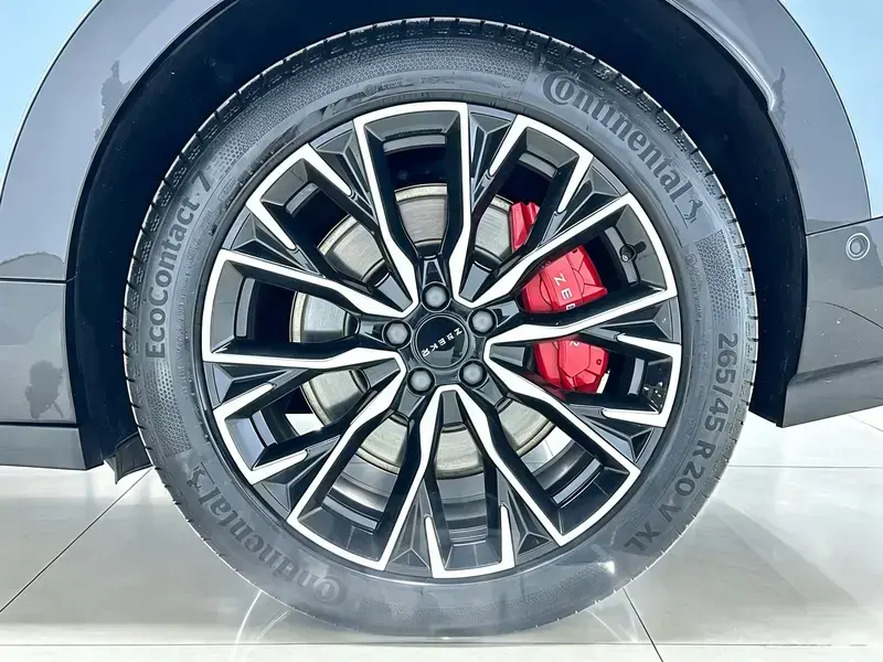 2025 Zeekr 7X с пробегом 25 400 км