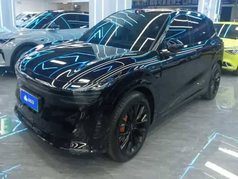 2025 Zeekr 7X с пробегом 33 000 км