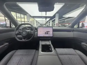 2025 Zeekr 7X с пробегом 33 000 км