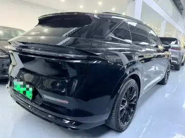 2025 Zeekr 7X с пробегом 30 000 км