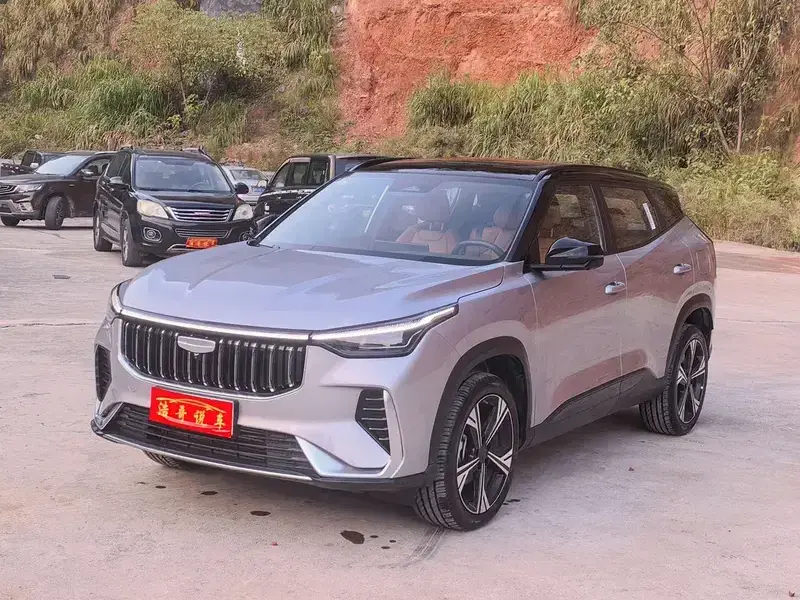 2024 Geely Atlas Pro с пробегом 1 500 км