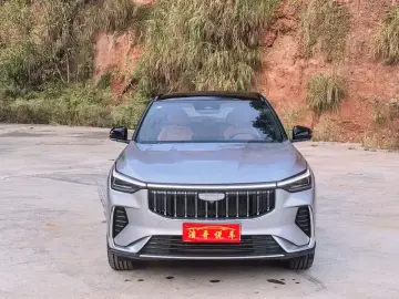 2024 Geely Atlas Pro с пробегом 1 500 км