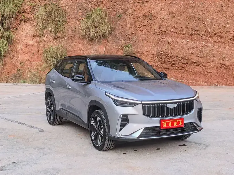 2024 Geely Atlas Pro с пробегом 1 500 км