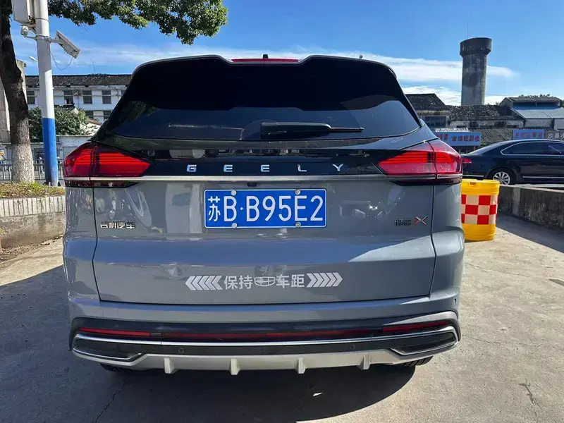 2022 Geely Atlas Pro с пробегом 70 000 км