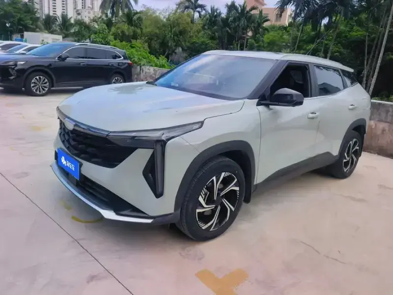2023 Geely Atlas Pro с пробегом 31 000 км