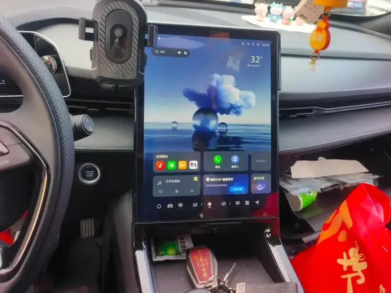 2023 Geely Atlas Pro с пробегом 31 000 км