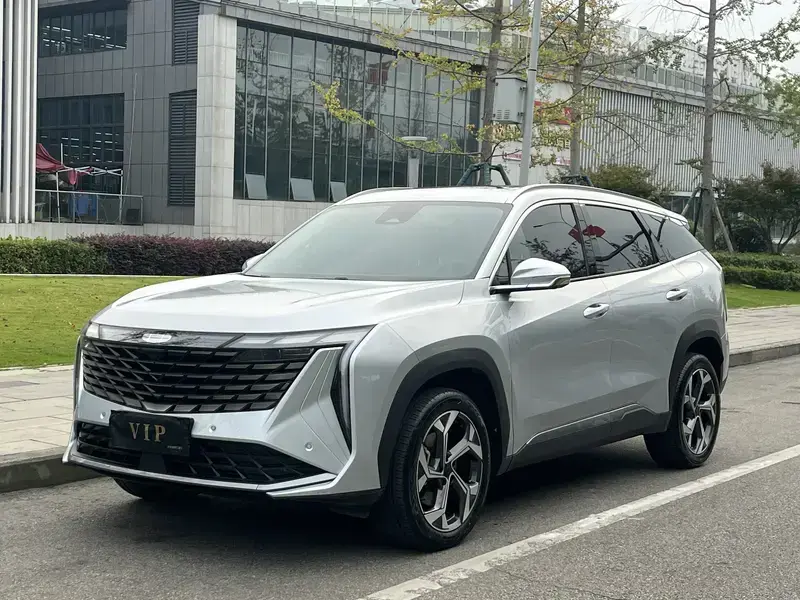 2023 Geely Boyue L с пробегом 24 000 км