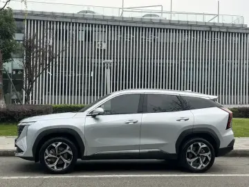 2023 Geely Boyue L с пробегом 24 000 км