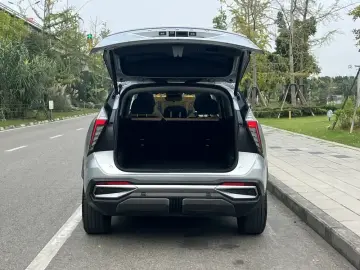 2023 Geely Boyue L с пробегом 24 000 км