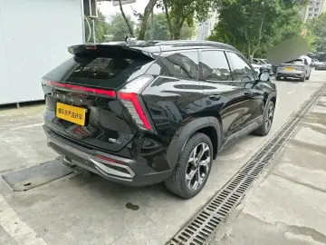 2023 Geely Boyue L с пробегом 20 700 км