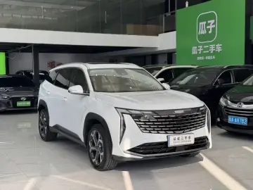 2023 Geely Boyue L с пробегом 17 400 км