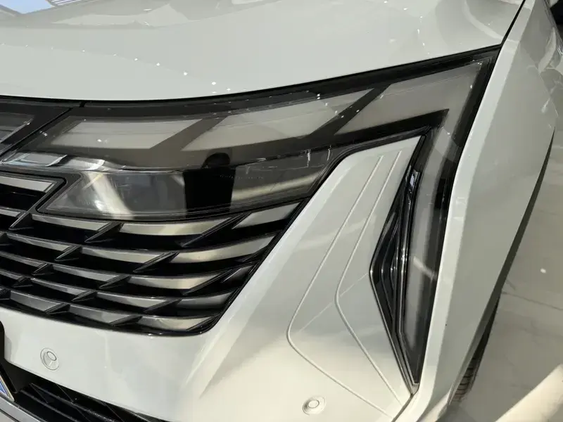 2023 Geely Boyue L с пробегом 17 400 км