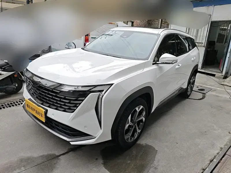 2023 Geely Boyue L с пробегом 27 800 км