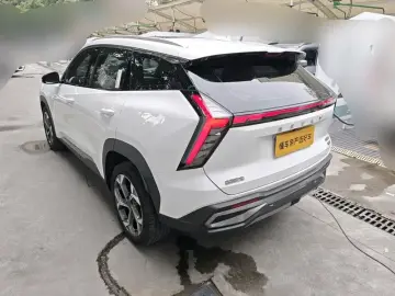 2023 Geely Boyue L с пробегом 27 800 км