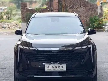 2023 Geely Boyue L с пробегом 18 000 км