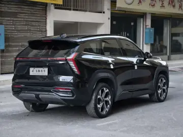 2023 Geely Boyue L с пробегом 18 000 км