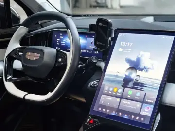 2023 Geely Boyue L с пробегом 18 000 км
