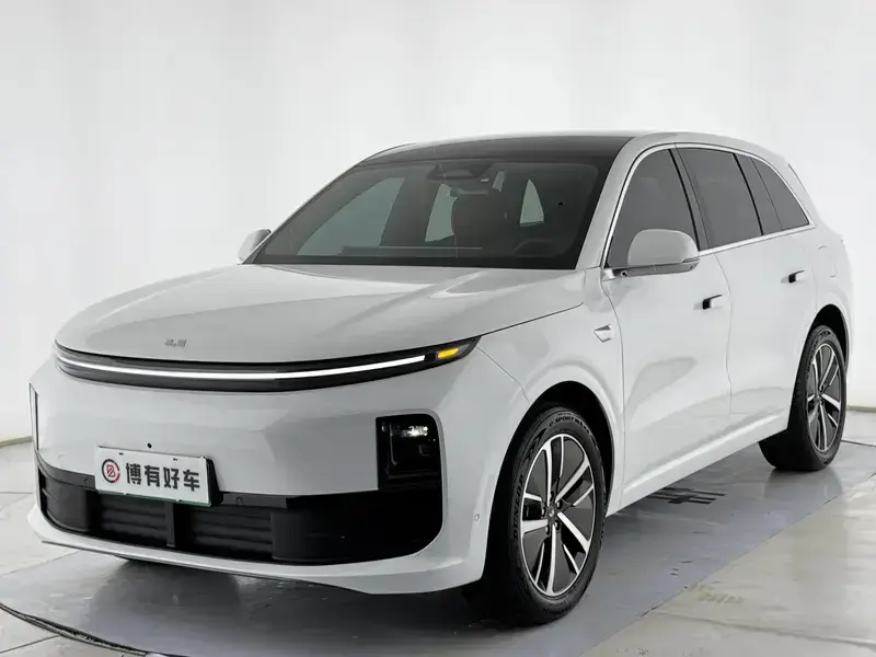 2024 Li Auto (Lixiang) L6 с пробегом 5 000 км