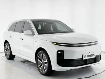2024 Li Auto (Lixiang) L6 с пробегом 5 000 км