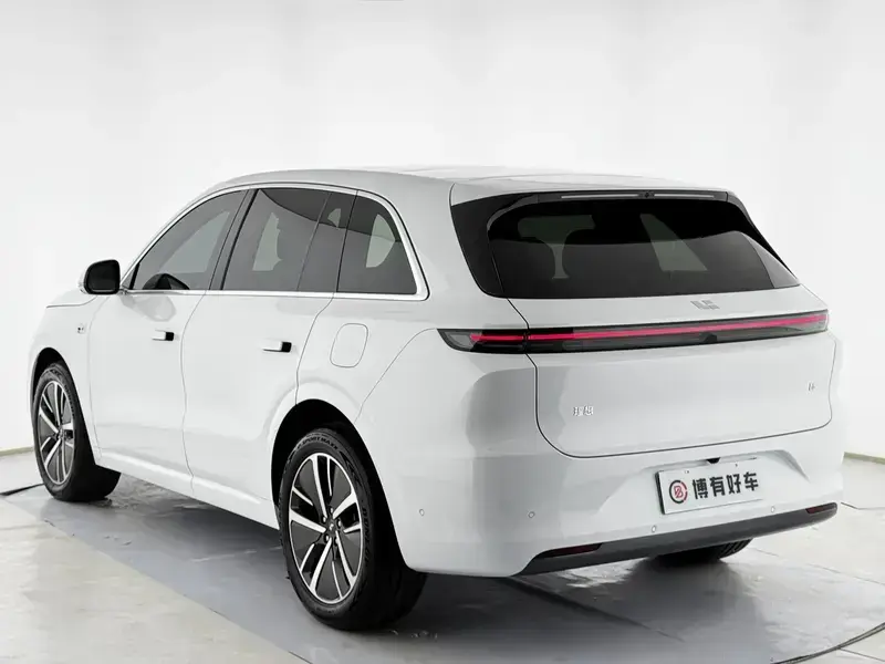 2024 Li Auto (Lixiang) L6 с пробегом 5 000 км
