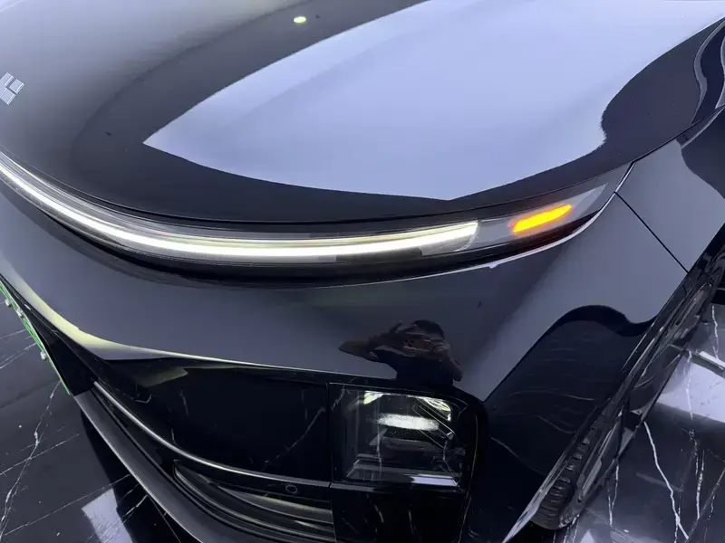 2025 Li Auto (Lixiang) L6 с пробегом 32 000 км