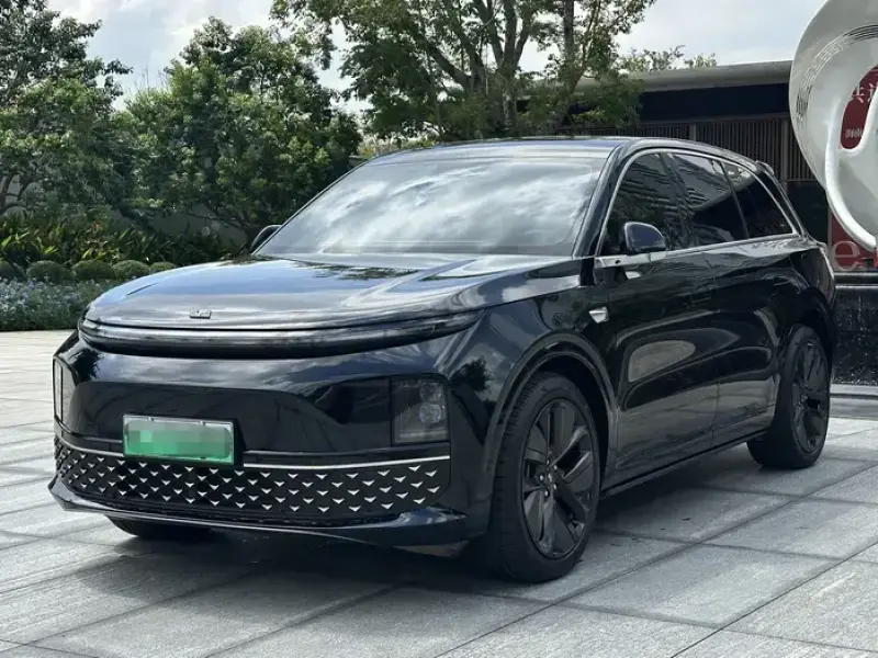 2024 Li Auto (Lixiang) L6 с пробегом 30 000 км