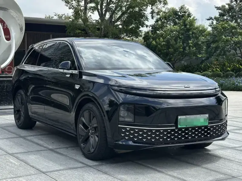2024 Li Auto (Lixiang) L6 с пробегом 30 000 км