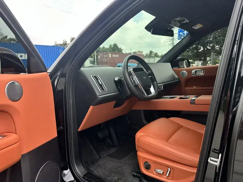 2024 Li Auto (Lixiang) L6 с пробегом 30 000 км
