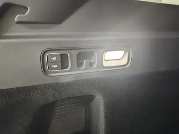 2025 Li Auto (Lixiang) L6 с пробегом 12 500 км