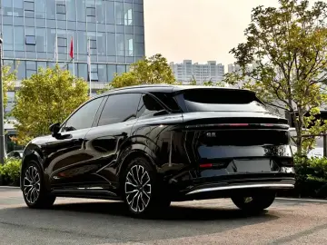 2025 Zeekr 7X с пробегом 60 000 км