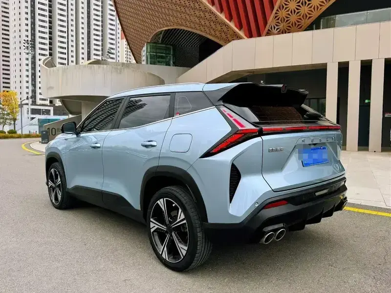 2023 Geely Atlas Pro с пробегом 35 000 км