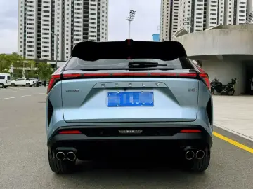 2023 Geely Atlas Pro с пробегом 35 000 км