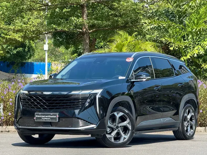 2024 Geely Boyue L с пробегом 15 000 км