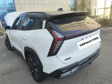 2024 Geely Boyue L с пробегом 30 000 км