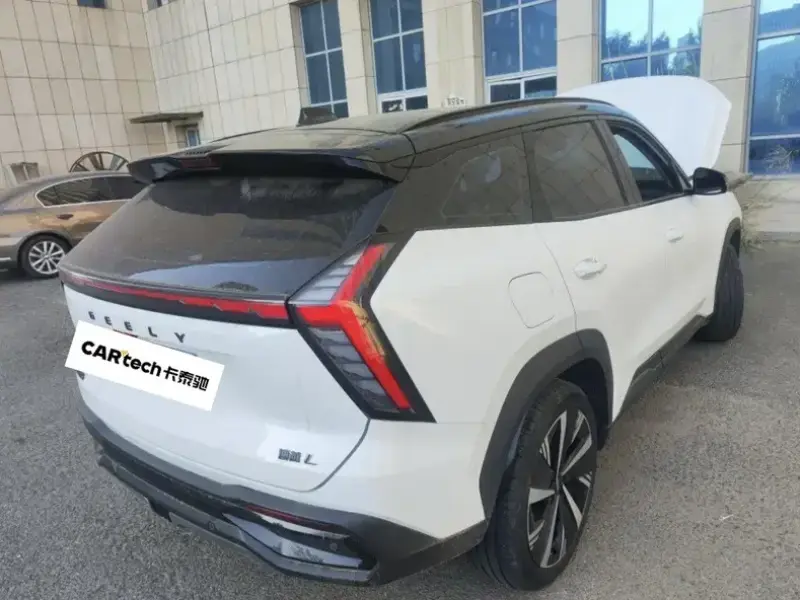 2024 Geely Boyue L с пробегом 30 000 км