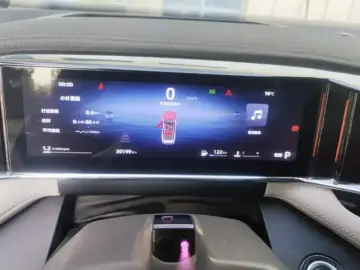 2024 Geely Boyue L с пробегом 30 000 км