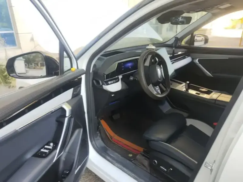 2024 Geely Boyue L с пробегом 30 000 км