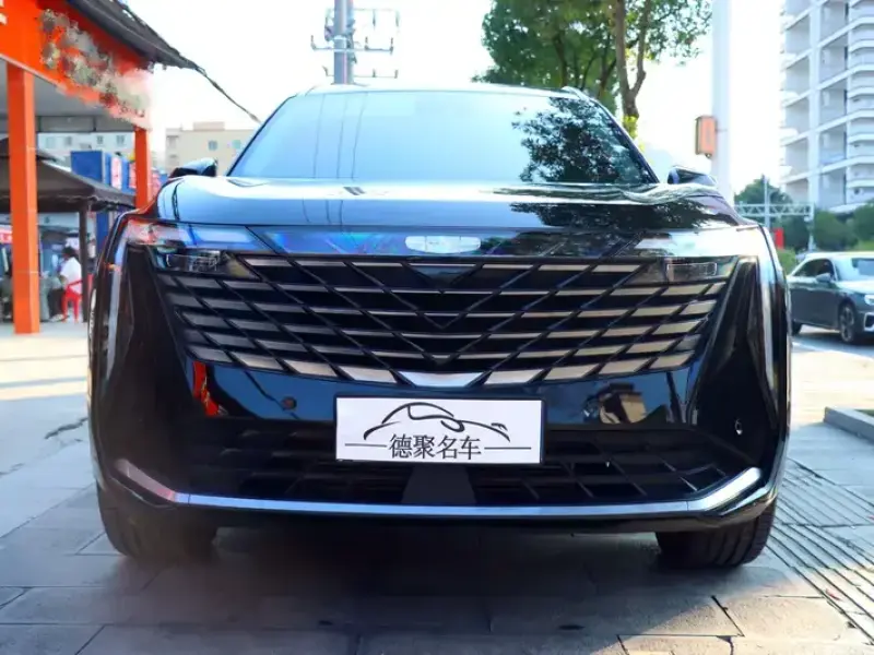 2023 Geely Boyue L с пробегом 26 000 км