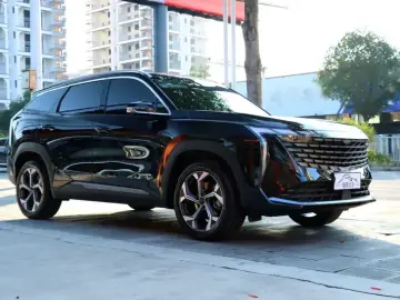 2023 Geely Boyue L с пробегом 26 000 км