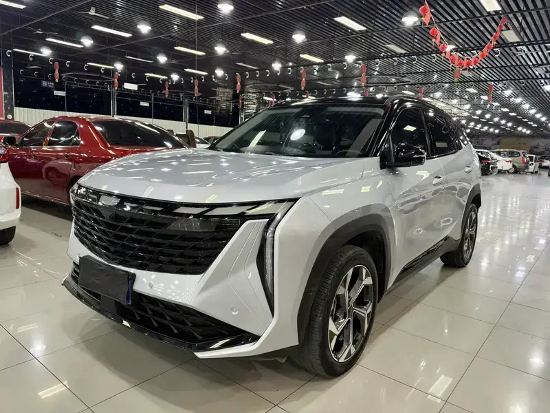 2023 Geely Boyue L с пробегом 35 000 км