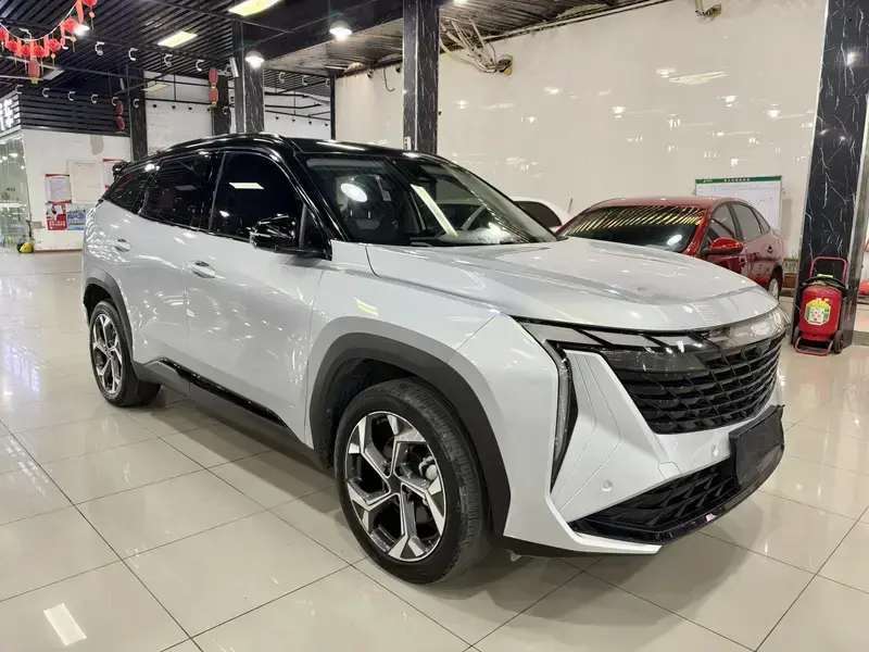 2023 Geely Boyue L с пробегом 35 000 км