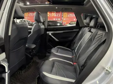 2023 Geely Boyue L с пробегом 35 000 км